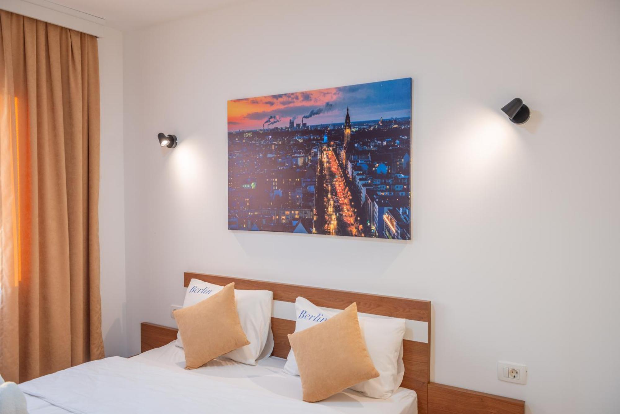 Bed and Breakfast Premium Berlin With Pool Улцинь Экстерьер фото