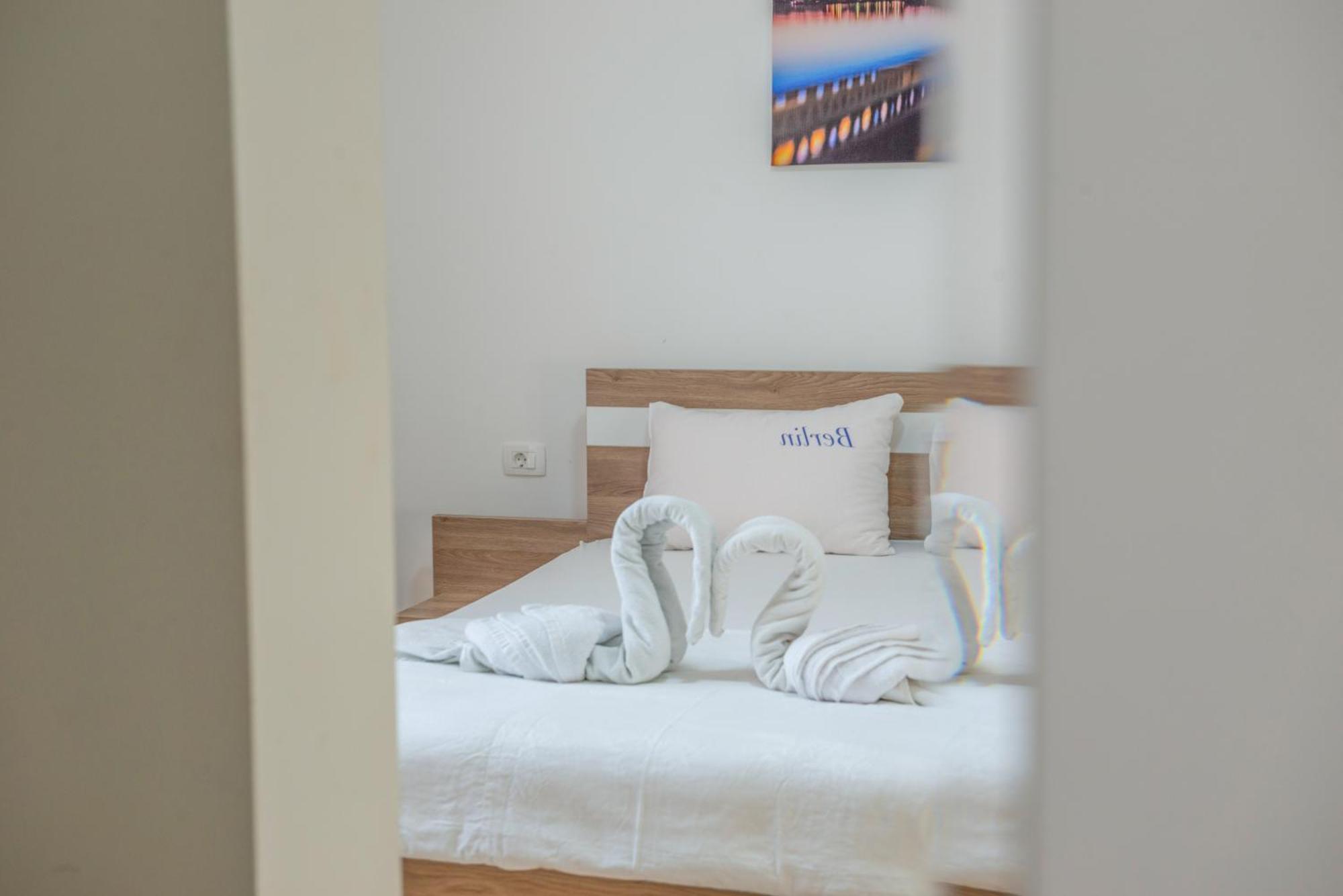 Bed and Breakfast Premium Berlin With Pool Улцинь Номер фото